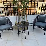 Nile Inn 505-Cozy Studio Steps Away From The Nile